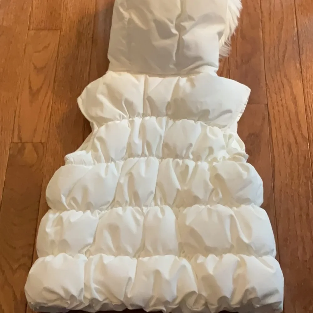 White fur trim puffer vest new - Picture 4 of 5